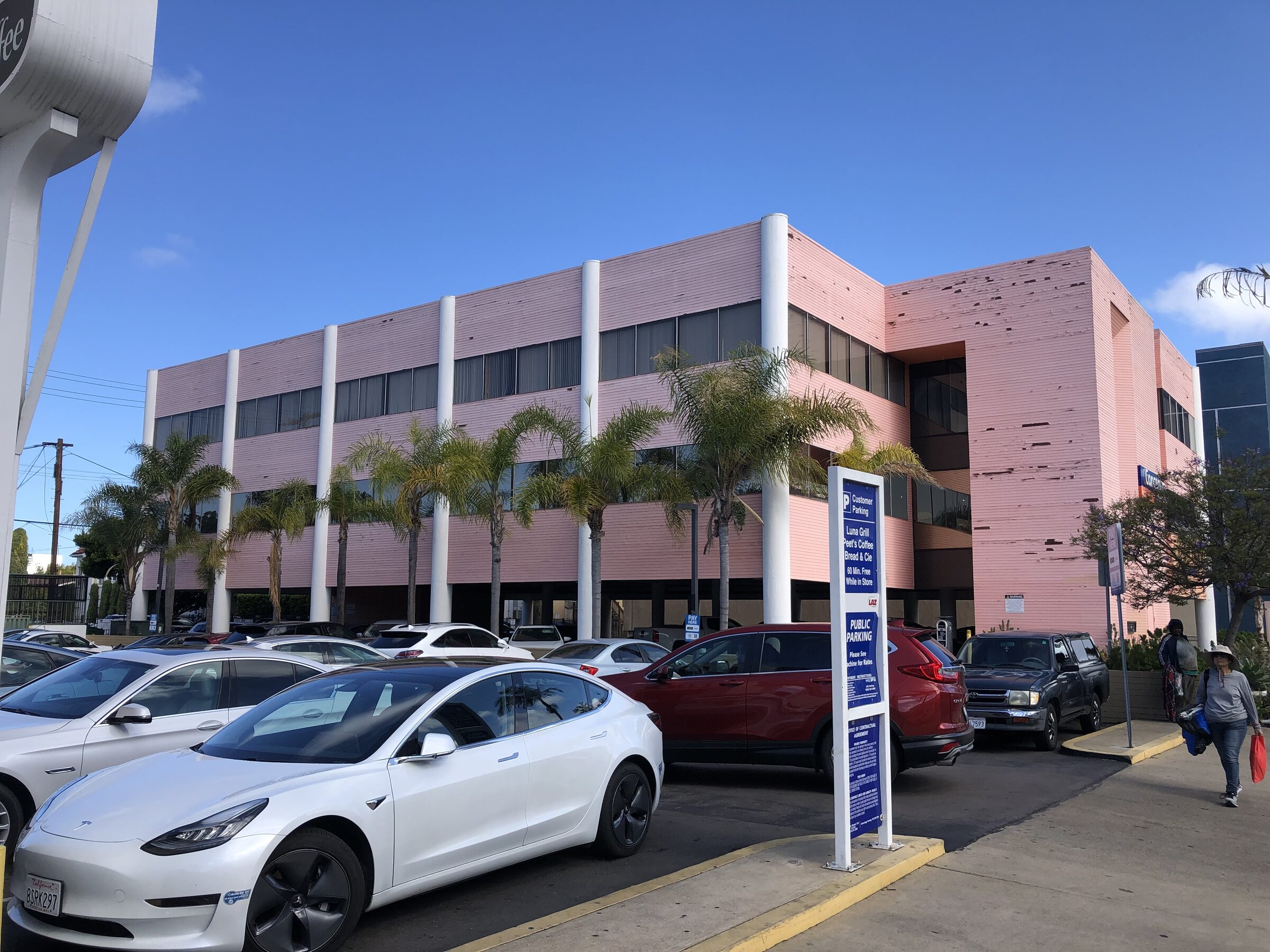 3930 original pink facade, before renovation